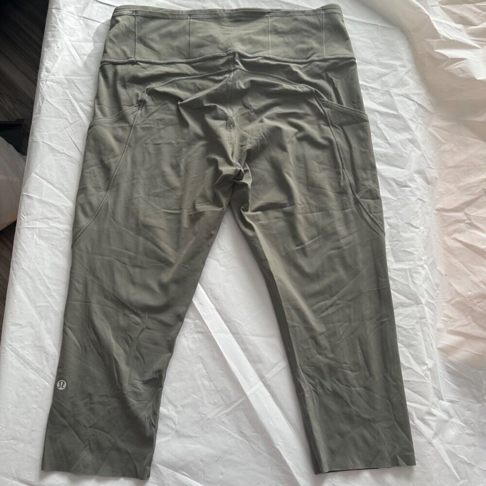 Lululemon Align High-Rise Crop Leggings 19" Women's Sz 12 Green Twill Nulu Yoga - Picture 4 of 12